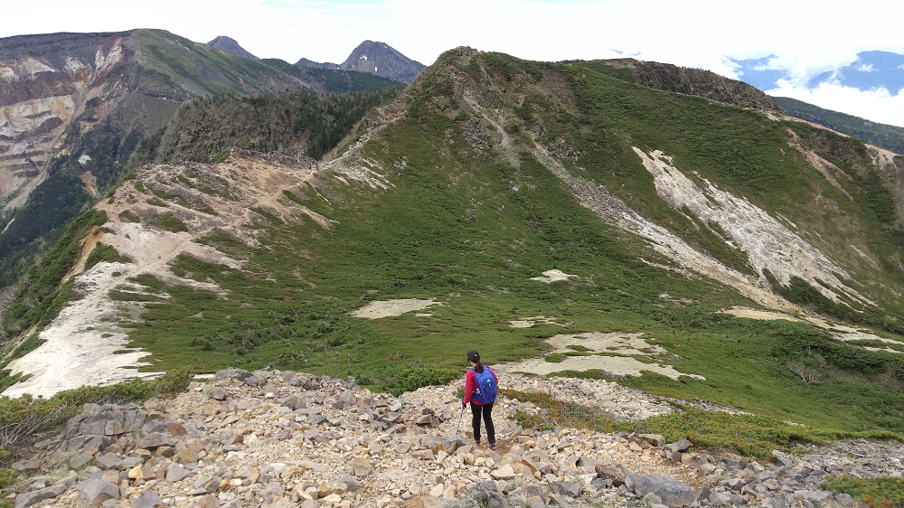 重症事故から4か月と少し。八ヶ岳の山をゆるくハイキングできるくらいまで回復してきました。生きているだけで丸儲け。そう感じるこの頃です。